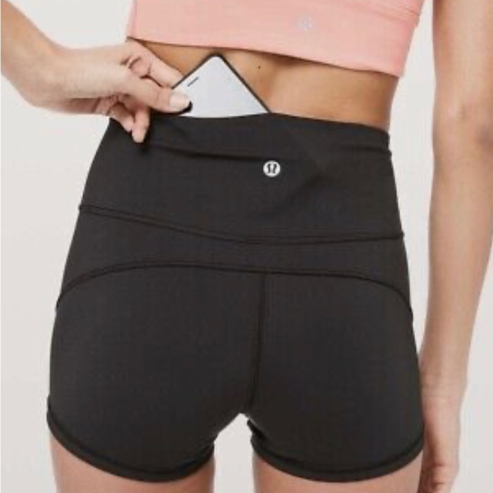 Lululemon In Movement Short Everlux 2.5 Inseam